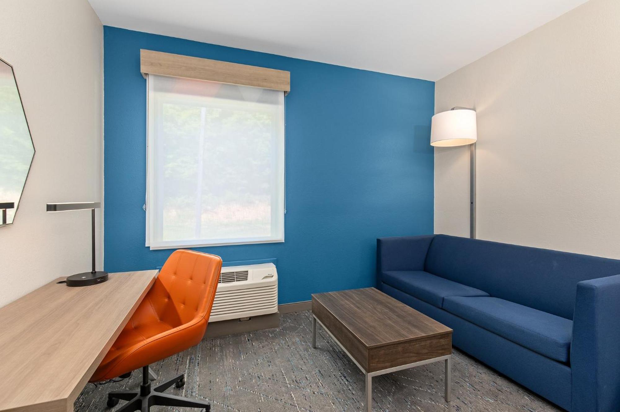 Holiday Inn Express Hurricane Mills Waverly By Ihg Exterior photo