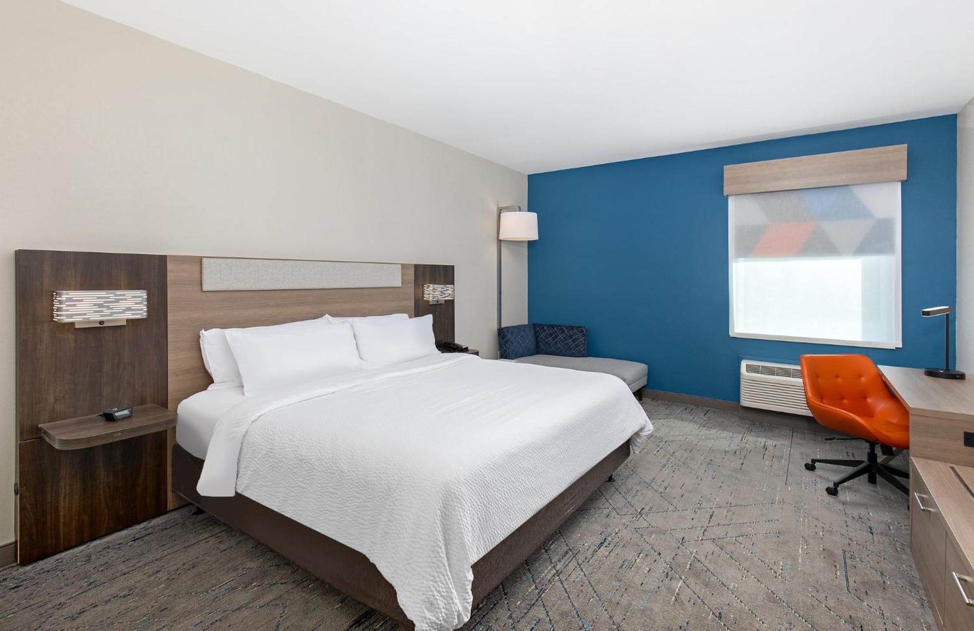 Holiday Inn Express Hurricane Mills Waverly By Ihg Exterior photo