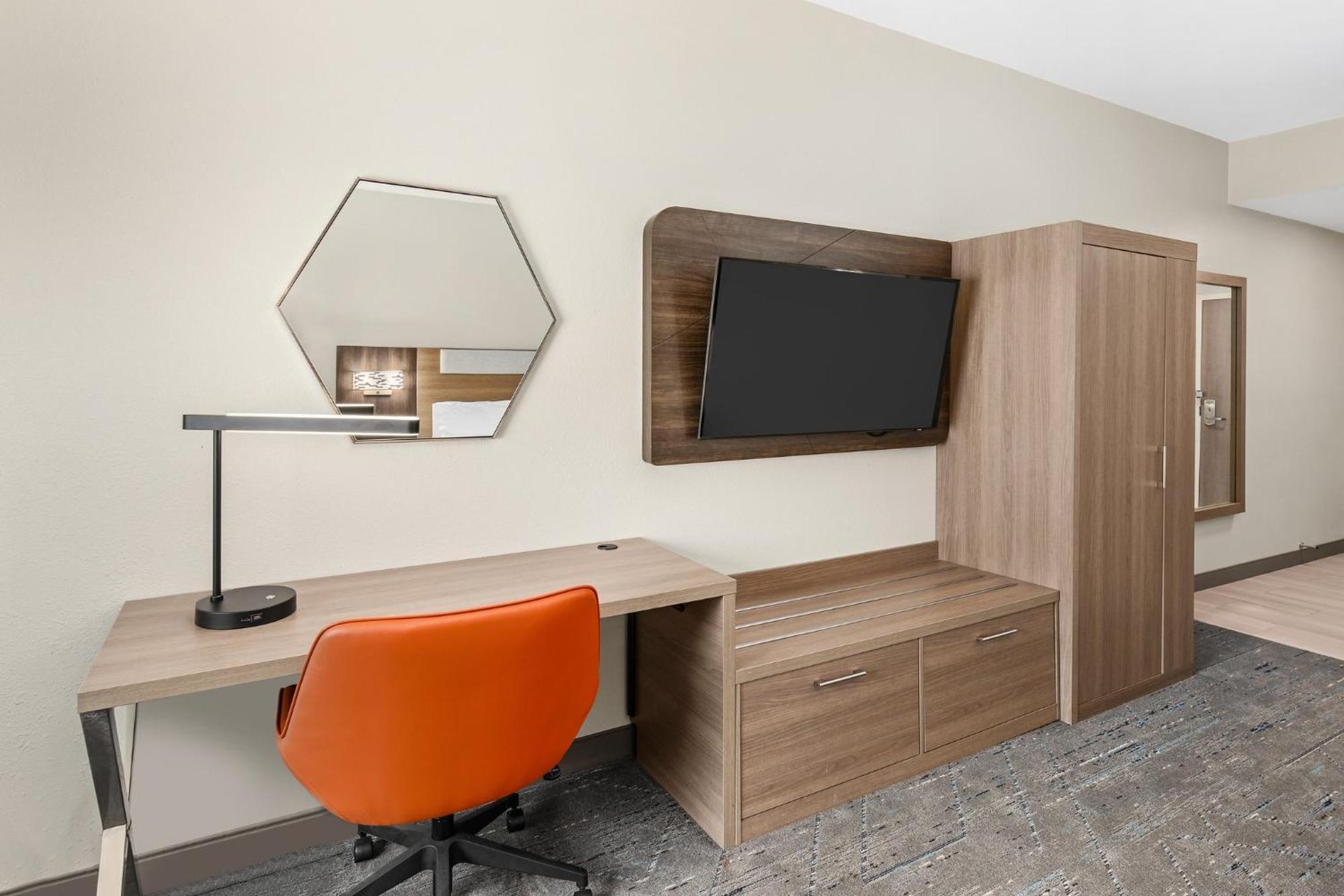 Holiday Inn Express Hurricane Mills Waverly By Ihg Exterior photo