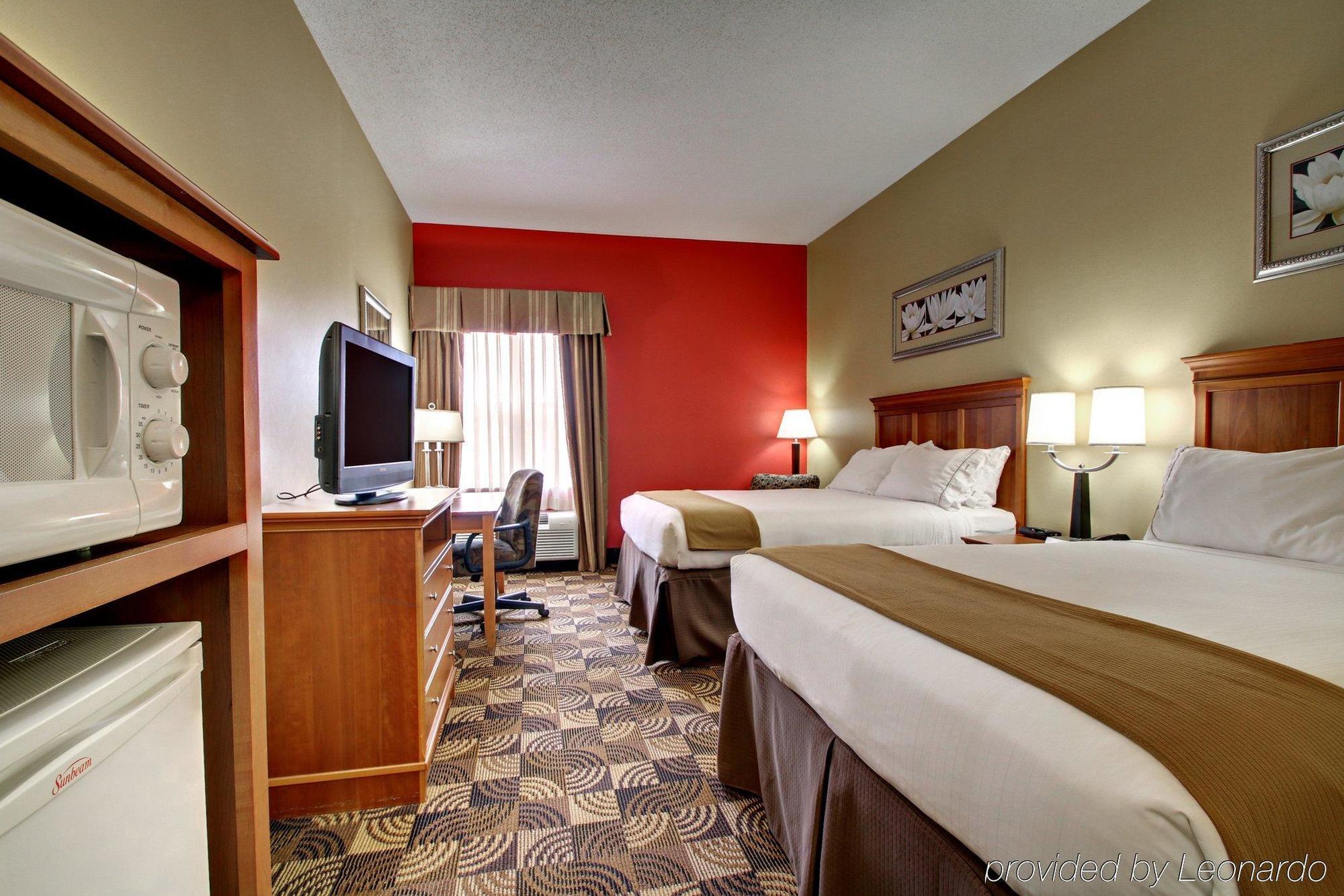 Holiday Inn Express Hurricane Mills Waverly By Ihg Exterior photo