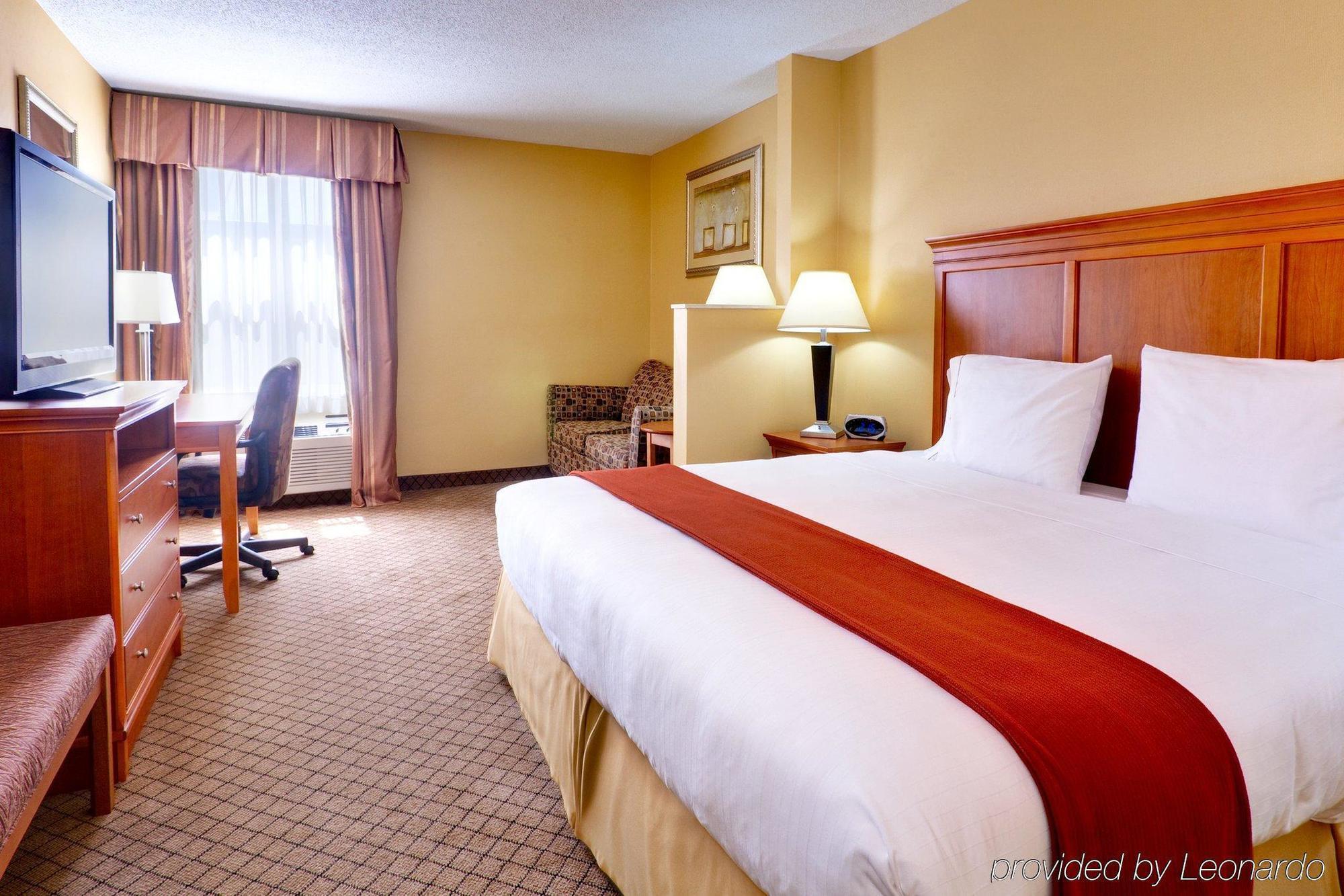 Holiday Inn Express Hurricane Mills Waverly By Ihg Room photo