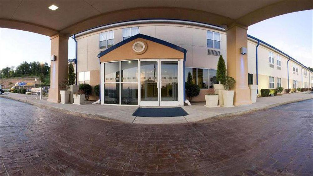 Holiday Inn Express Hurricane Mills Waverly By Ihg Exterior photo