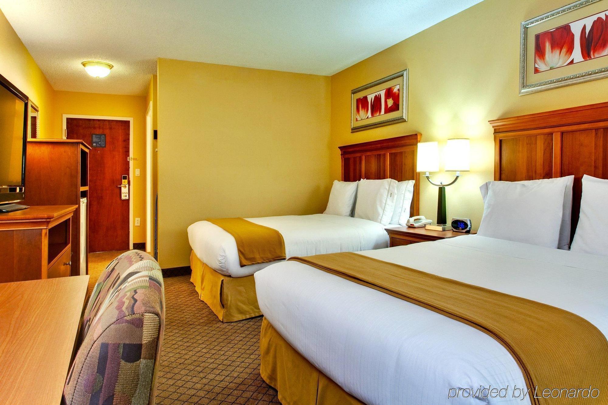 Holiday Inn Express Hurricane Mills Waverly By Ihg Room photo