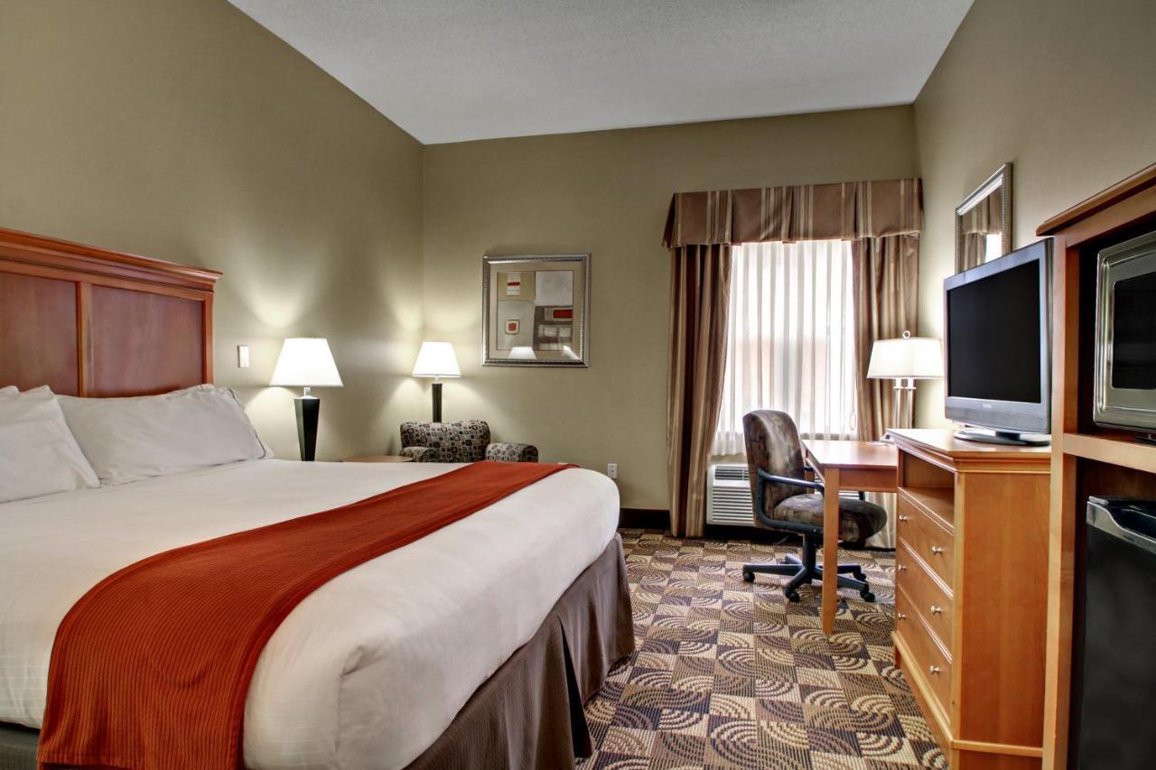 Holiday Inn Express Hurricane Mills Waverly By Ihg Exterior photo