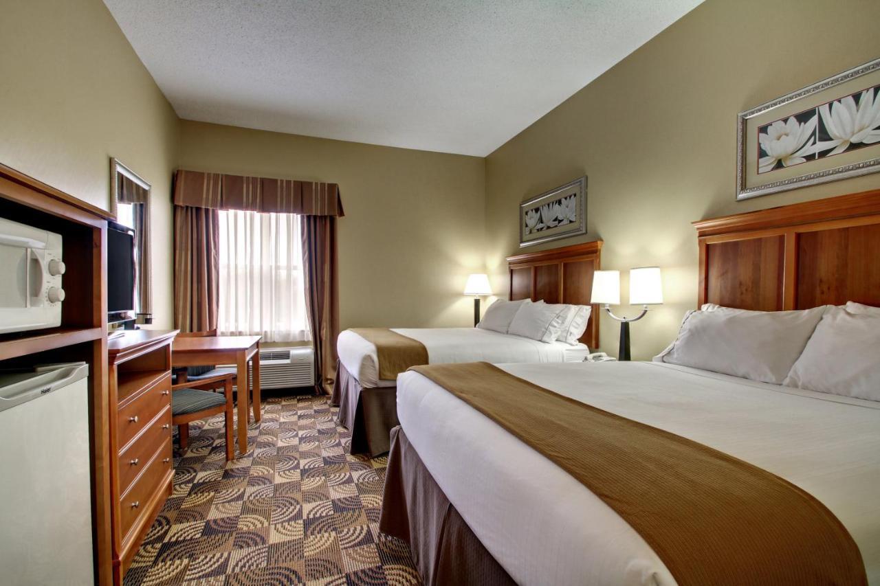 Holiday Inn Express Hurricane Mills Waverly By Ihg Exterior photo