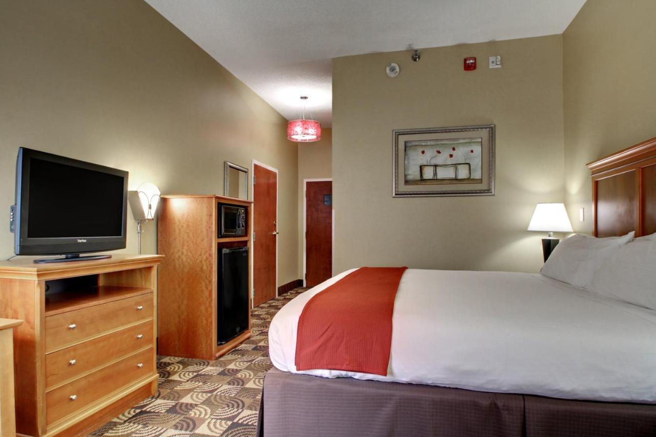 Holiday Inn Express Hurricane Mills Waverly By Ihg Exterior photo